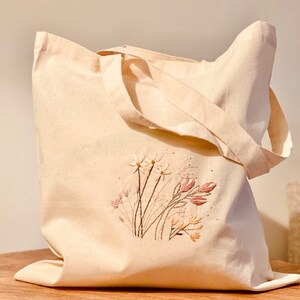 Beginner Embroidery Tote Bag Kit, Flower Embroidery, Embroidery Kit, Embroidery, Wildflowers Design, Hand Embroidery Kit, DIY Embroidery set image 2