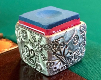 Cuedusters Kreide Wanne Blumenkorb 1.5OZ Pewter Billard Kreidehalter mit Kreide