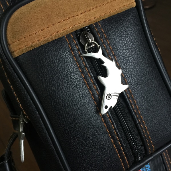 Cuedusters Pewter Shark Zipper Pull with Split Ring For Your Cue Case Sold in sets of 2 or 4