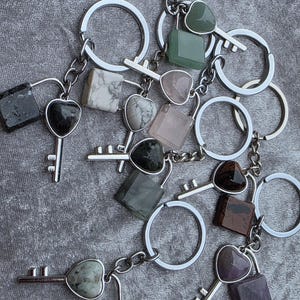 Crystal Lock and Key Keyring Gemstone keychain. Healing Gemstone | great gift keyring UK