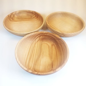 Set mit 3 Schalen aus Eschenholz