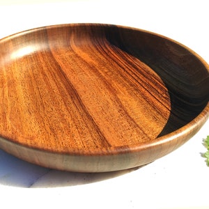 Deep plate in walnut wood Food and ecological tableware