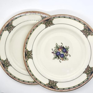 Lenox Tuscan Orchard Fine Bone China Fruit Medallion 8 in Plate Set of 2 Perfect