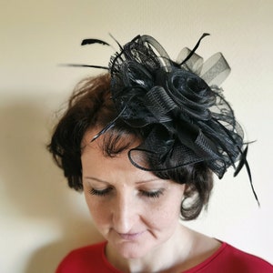 Classic Wedding Fascinator Cocktail Hat with feathers, Ladies hat, special occasions hat, spring hat, horse race hat, mini hat