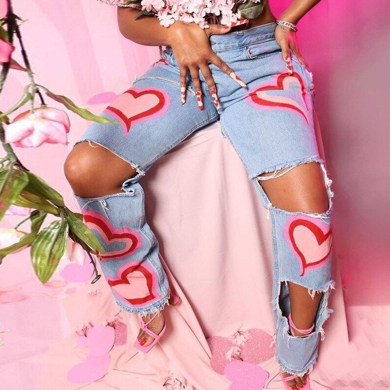 heart jeans outfit