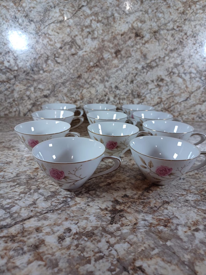 27 Piece Meito Fine China June Rose Dinnerware Set - Thumbnail 5