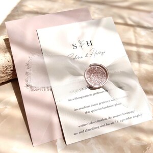 Pink Blush Einladungsset Karte DIN A6 mit versiegeltem Seidenband und Kuvert I Hochzeit