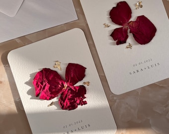 Rose Invite I invitation avec de vrais pétales de rose et des enveloppes I coins arrondis