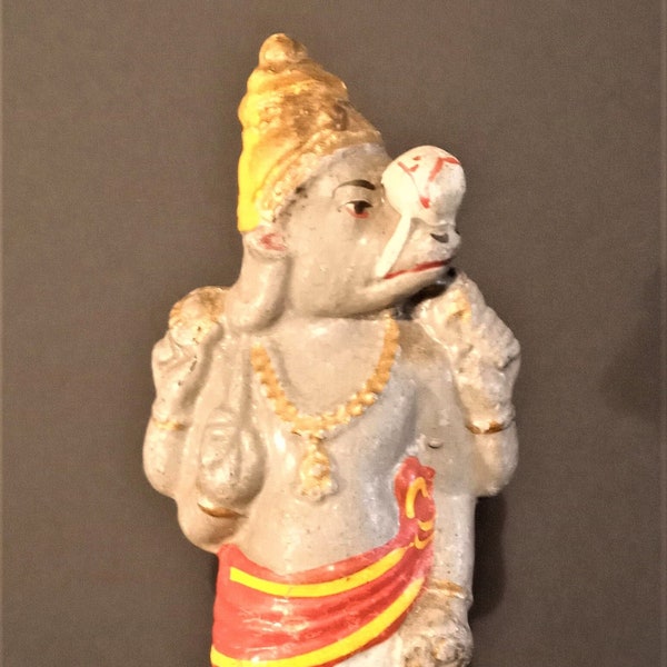 Terracotta beeldje van de god Varâha, polychroom, 19e eeuw, India