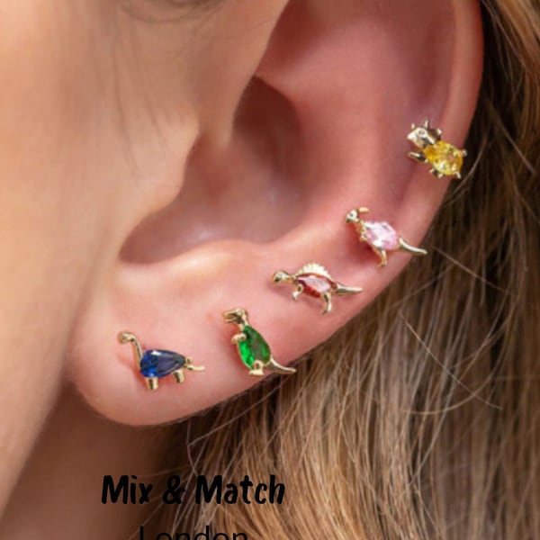 A Pair of Dinosaur Earring Cute Dainty Charm Pin Earrings gold plated