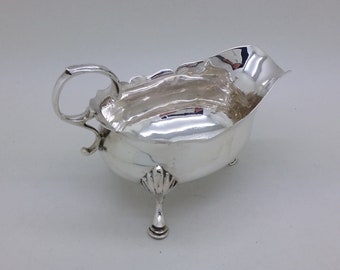 George III 1773 Sterling Silver Sauce Boat Jug Hallmarked London