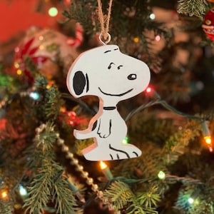 Hand made Snoopy ornament / Peanuts ornament/ Wood Snoopy Ornament