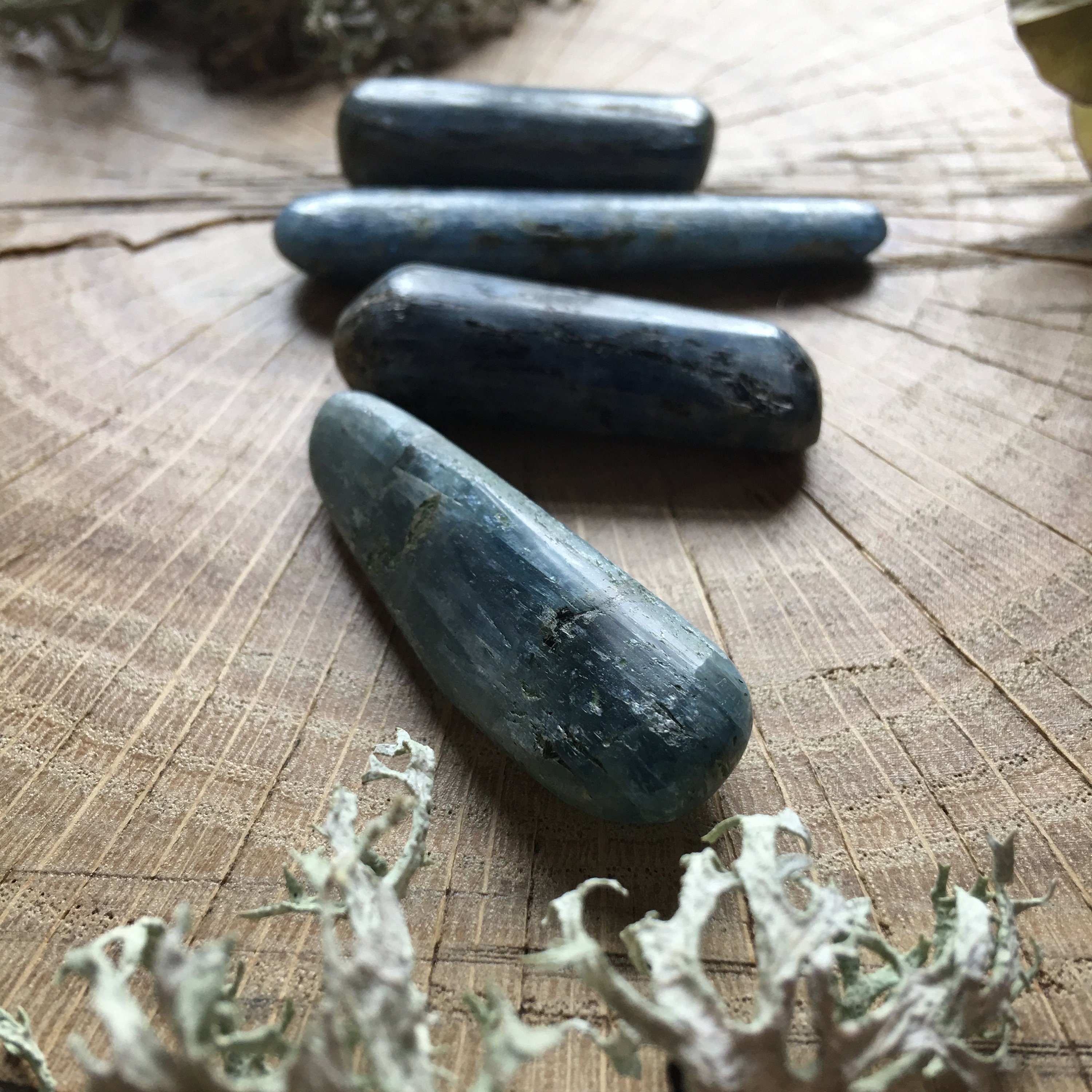 Lames de Kyanite Polies, Énergie Curative et Cristal Chakra