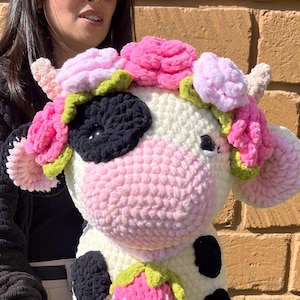 Guirnalda de flores para mega vaca Patrón a crochet en Español