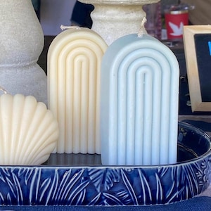 Rainbow Arch Pillar Candle – Aesthetic Sculptural Decor | Handmade Soy Wax | Unique Gift for Baby Showers, Nurseries & Modern Homes