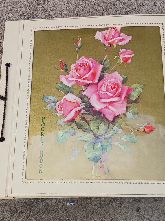 Vintage 1950s Petite Rose Pink Trophy Vase Vintage 1950s Petite Rose Pink Trophy Vase