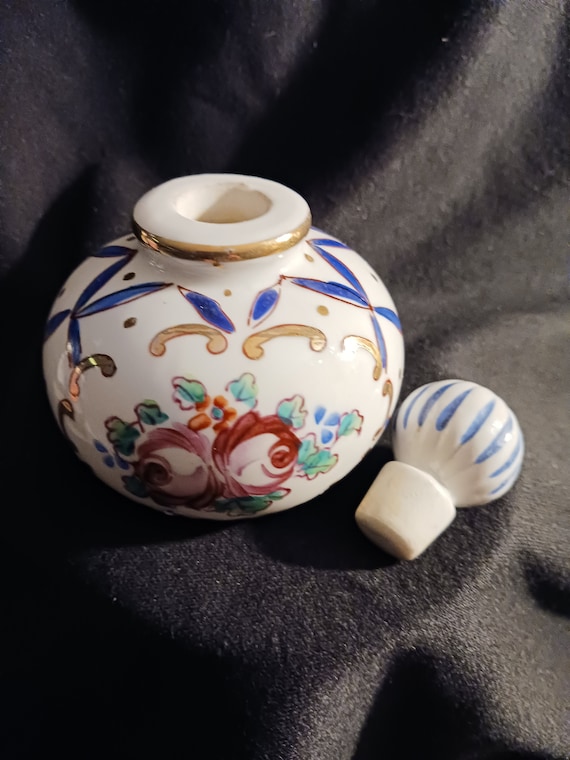 Vintage Japenese Hand Painted Porcelain Perfume Bo