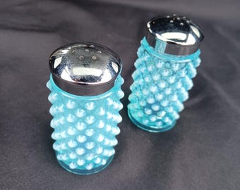 Vintage Pair (2) Fenton Blue Hobnail Opelescent Glass Salt and Pepper Shakers