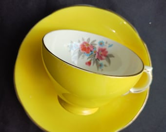 Tasse à thé et soucoupe Adderely en porcelaine fine anglaise jaune vintage