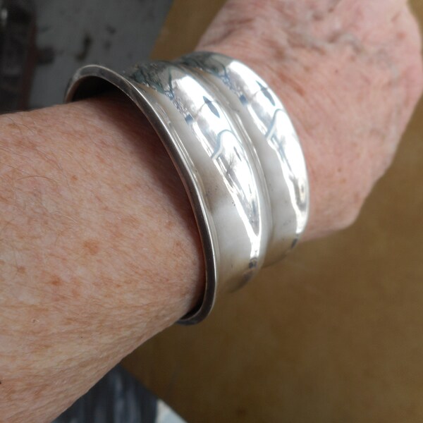 DOUBLE C SILVER CUFF BRACELET