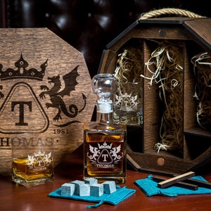 Whiskey Decanter Set, Man Birthday Gift for Him - Custom Decanter Set - Personalized Birthday Gift - Birthday Gift for Dad