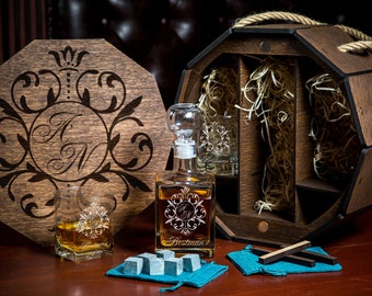 Whiskey decanter set Engraved decanter Whiskey glasses Personalized whiskey Men gifts Groomsmen box set bourbon decanter set Christmas gifts