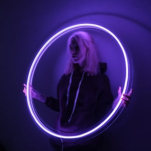 Wholesale Circle Neon Sign – Custom Round LED Ring Light, Large Neon Decor for Bar, Cafe, Wedding & Events | Bulk Modern Neon Art