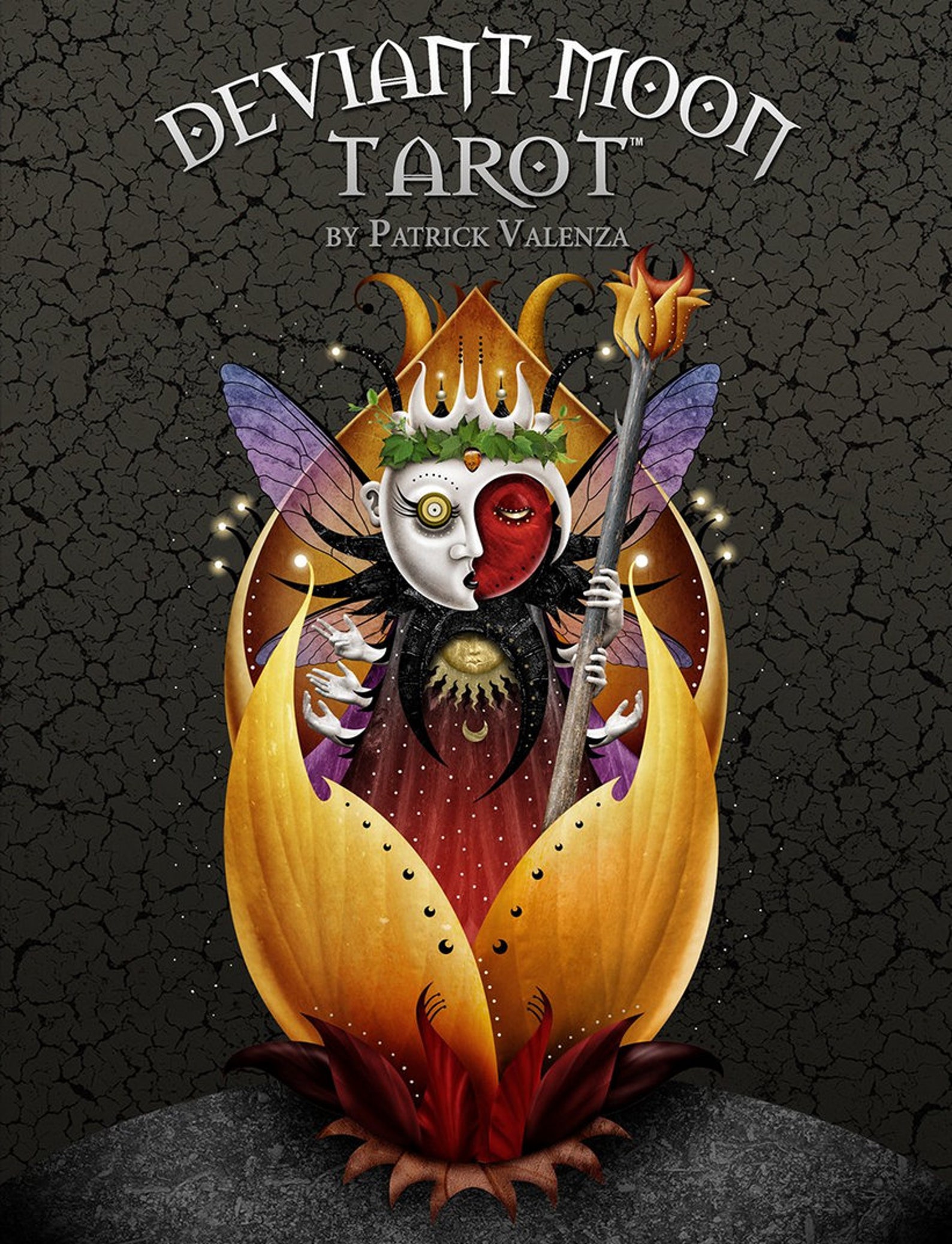 Безумная луна купить. Deviant Moon Tarot Патрик Валенса книга. Patrick Valenza Deviant Moon Tarot book. Deviant Moon Tarot book Patrick. Патрик Валенса Таро.