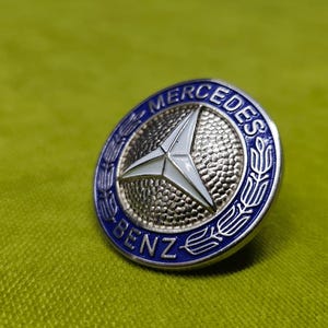W124 mercedes grill emblem - Etsy 日本