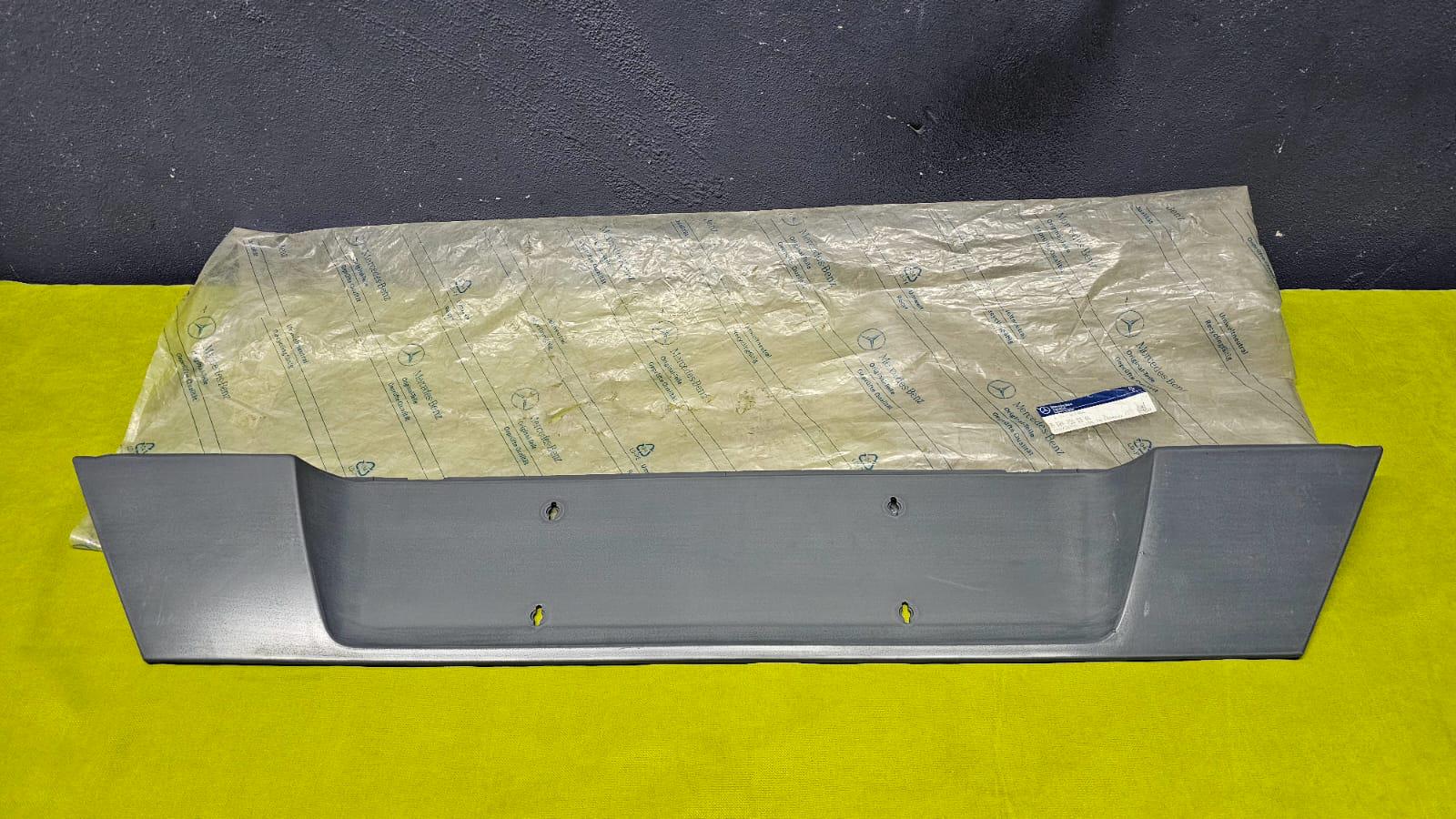 Mercedes-benz W124 C124 Coupe Trunk License Plate Trim A1247580346