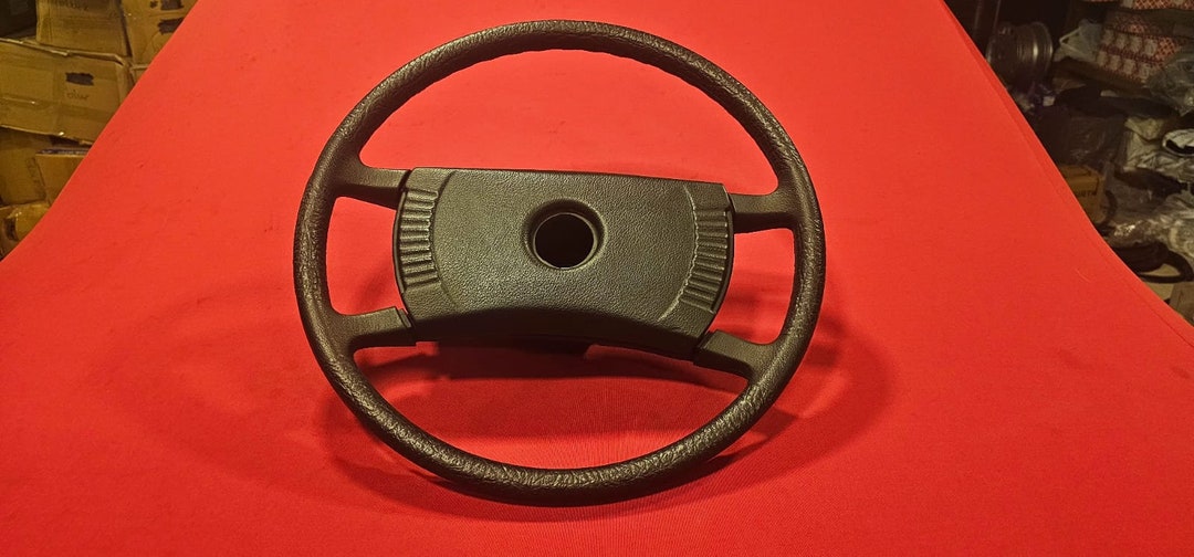 メルセデス w107 W116 W123 新品ステアリングホイール 1164600003