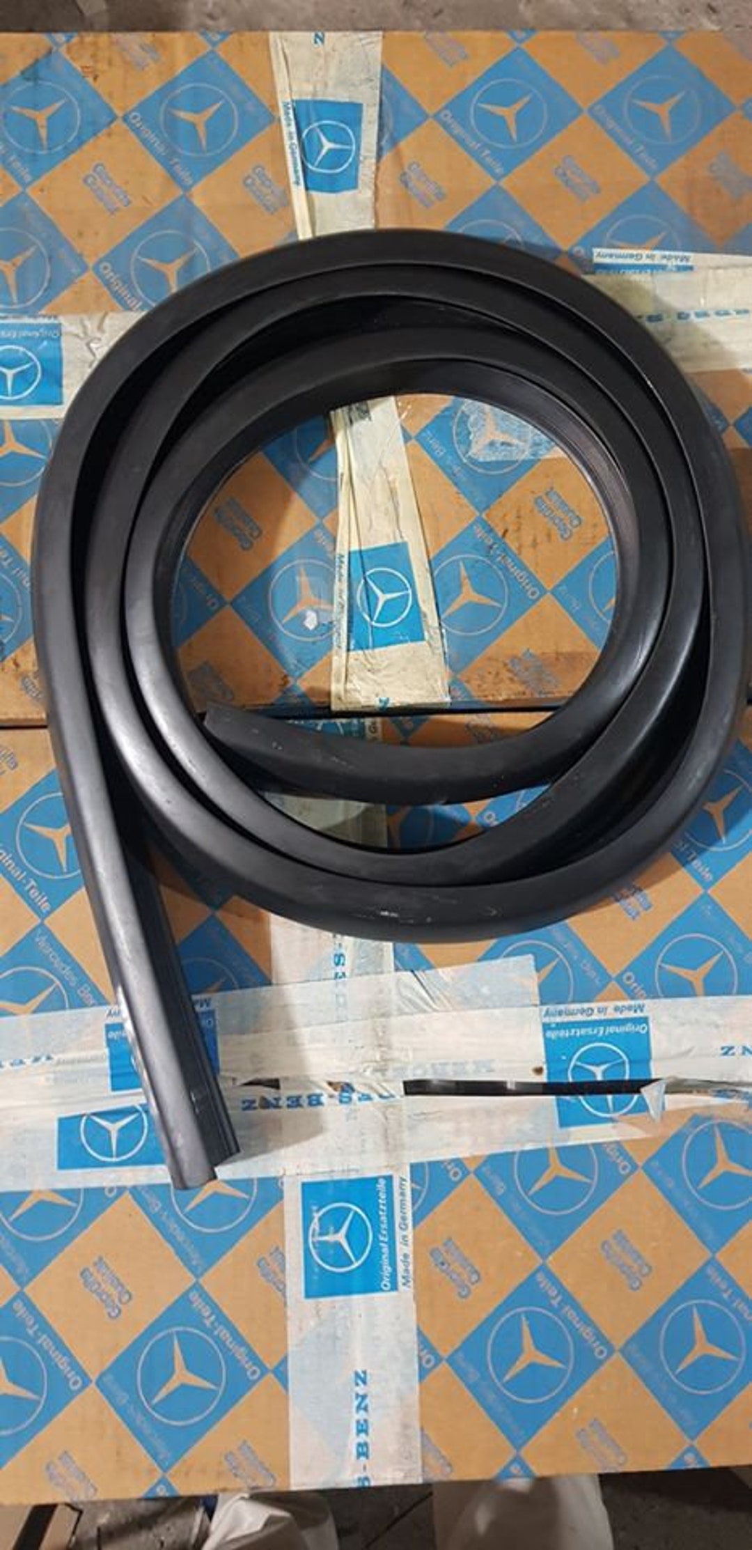 Mercedes W123 Rear Bumper Rubber Genuine - Etsy