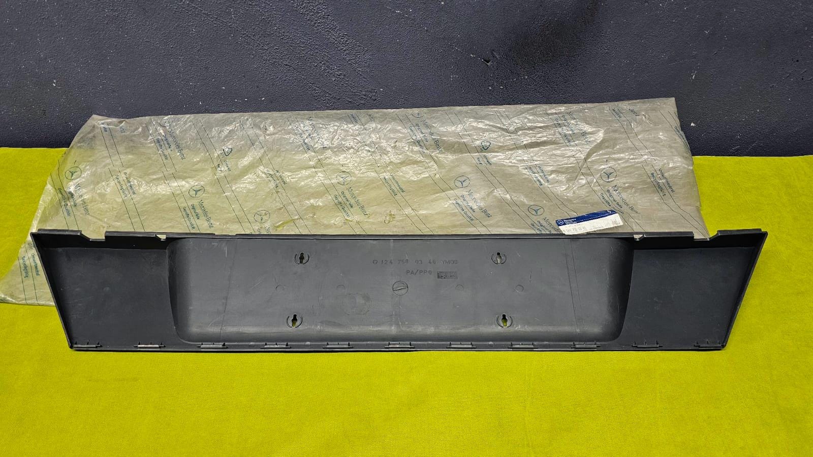 Mercedes-benz W124 C124 Coupe Trunk License Plate Trim A1247580346