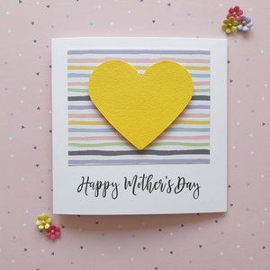 Tarjeta del Día de la Madre / Tarjeta hecha a mano para mamá / Saludo en tonos pastel / Pequeño regalo económico