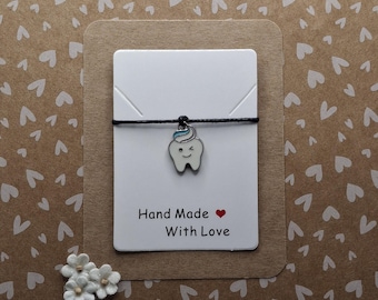 Bracelet de souhaits avec breloque dent | Idée cadeau dentaire | Bracelet souvenir fée des dents | Petit cadeau significatif | Cadeau mignon pour dentiste
