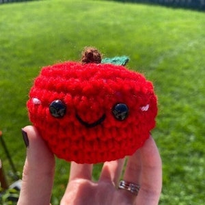 Crochet Apple- Amigurumi