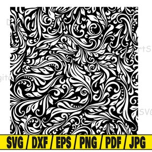 Könnte beinhalten: Schwarzweißes nahtloses Muster mit komplizierten floralen Designs. Das Muster zeigt wirbelnde Ranken, Blätter und Blumen.