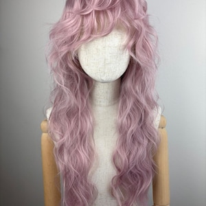 Lace Front Wig / Wig / THE LILAC MAID / a customized shag hairstyle wig / #mullet #shag #retro #purple #lila #sytheticwig #custommade