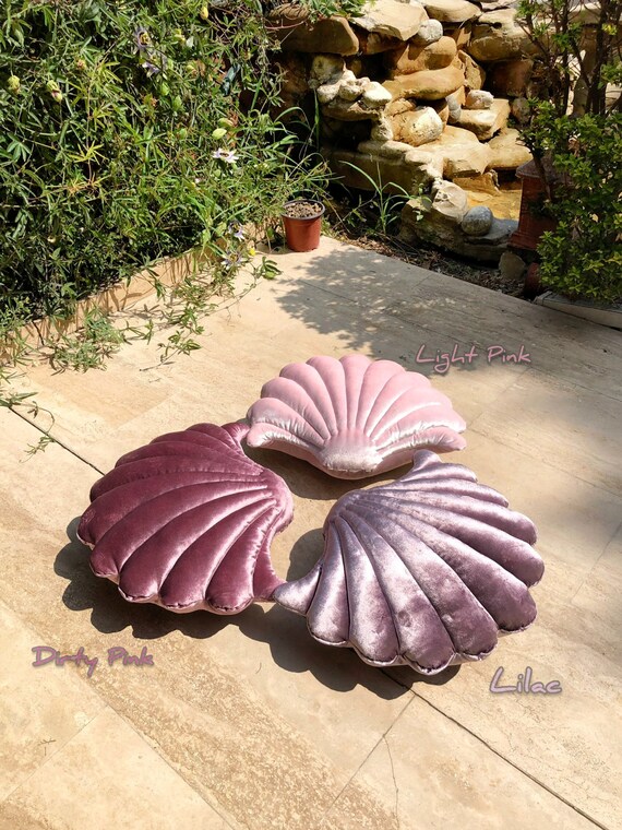 Pink shell pillow hotsell