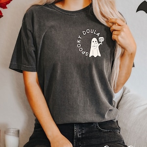 Retro Doula Halloween Shirt, Doula Ghost Shirt, Spooky Doula Shirt, In My Spooky Doula Era Shirt, Halloween Gifts For Doula Birth Worker