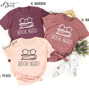 Buch Nerd Shirt, Buch-Liebhaber Shirt, Lese Shirt, Bibliothekar Shirt, Bücherwurm Shirt, Buch Nerd Shirt, Lehrer Shirt, Geschenk für Buchliebhaber