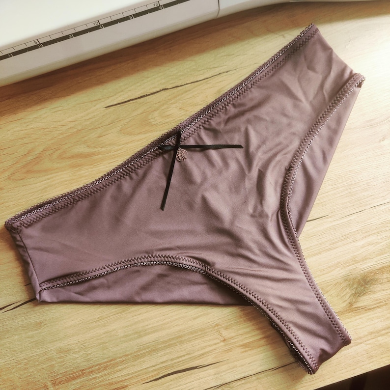 panty-bra-elastic-by-the-meter.jpg
