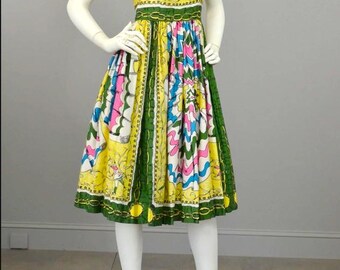1950s Novelty Print Vintage Dress with Dancing Jesters
