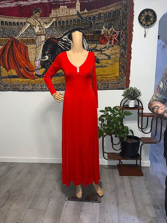 Vintage Red Long Sleeved Body Hugging Cocktail Maxi Gown With Jeweled  Accent Around Bust - Etsy