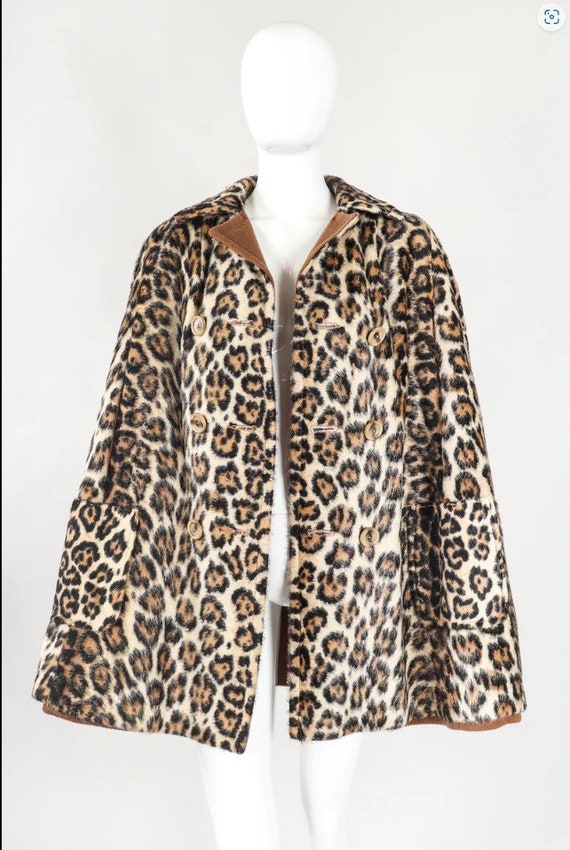 Vintage 1960s Reversible Cape | 60s Leopard Anima… - image 8