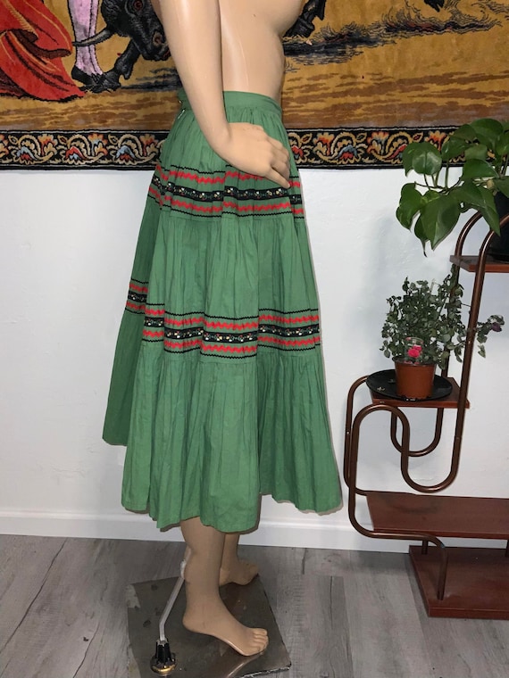 Vintage Mid century Folk  Red and Green Ric Rac P… - image 4