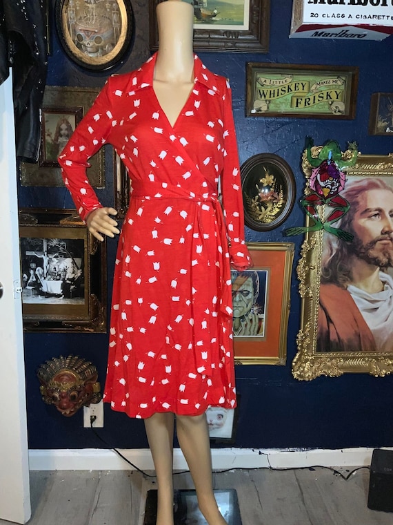 Vintage Cotton 1970s Red Wrap Dress with White Tu… - image 1