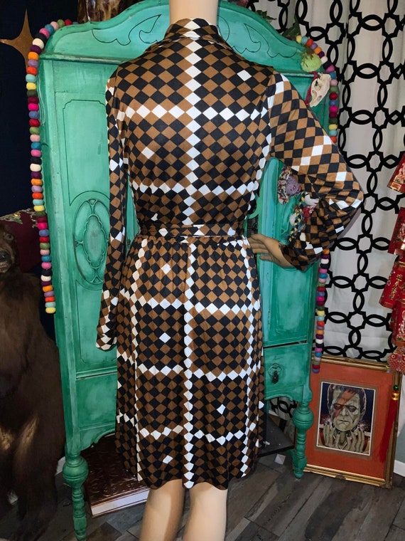70s Womens Vintage Brown Argyle Mod Wrap Dress by… - image 4