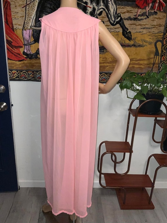 Vintage Sheer Bubblegum Pink 50's Nightgown - image 5