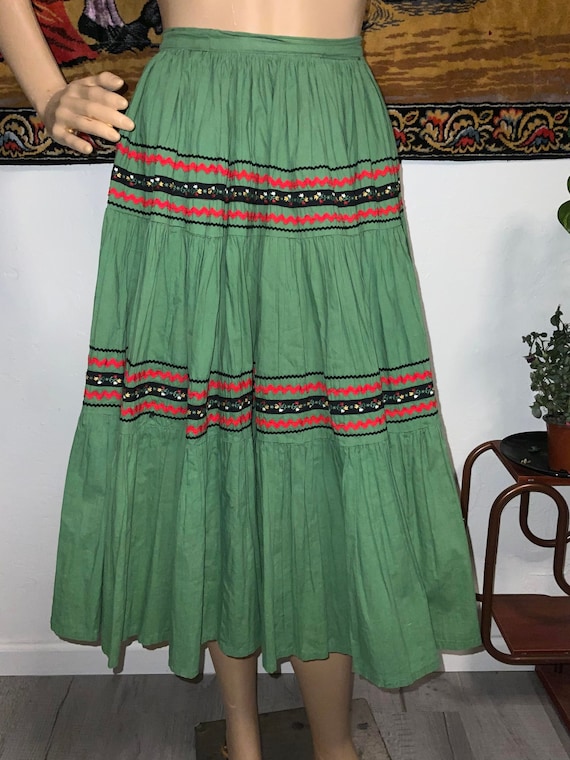 Vintage Mid century Folk  Red and Green Ric Rac P… - image 3